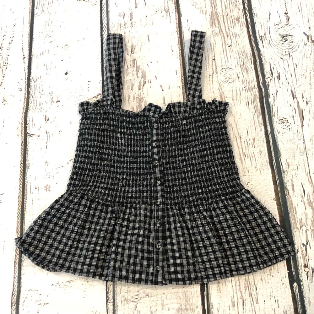 Black & white scrunch crop top - size small